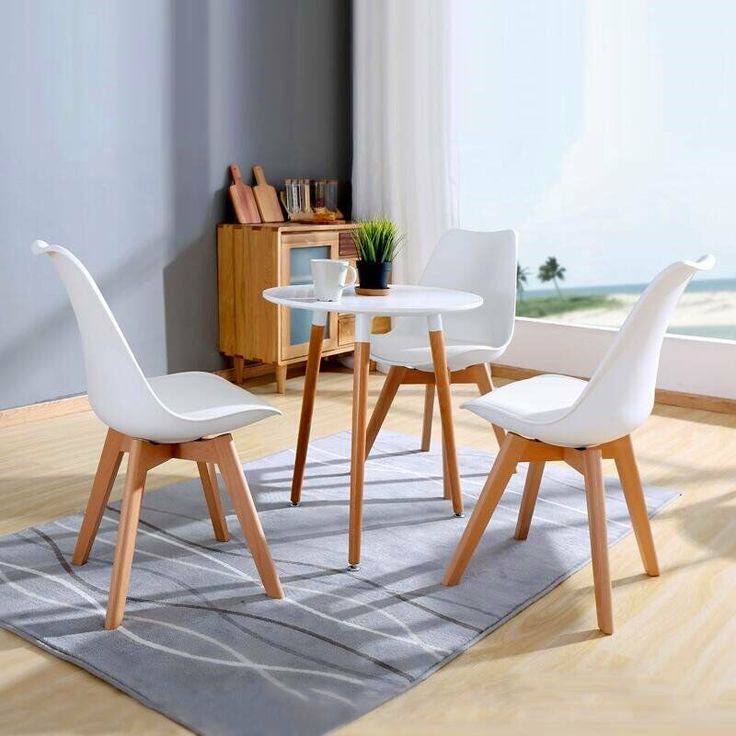 Table + 3 chairs